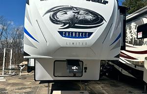 2019 Arctic Wolf 305ML6 | Sleeps 6 | 2 A/C