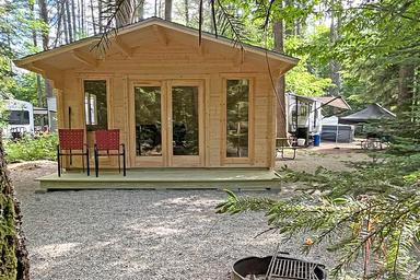 Exterior of the cabin