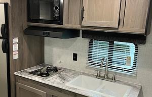 2022 Gulf Stream RV Friendship 248bhtt