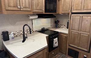 2017 Forest River RV Rockwood Signature Ultra Lite 8280WS RV rental photo 6