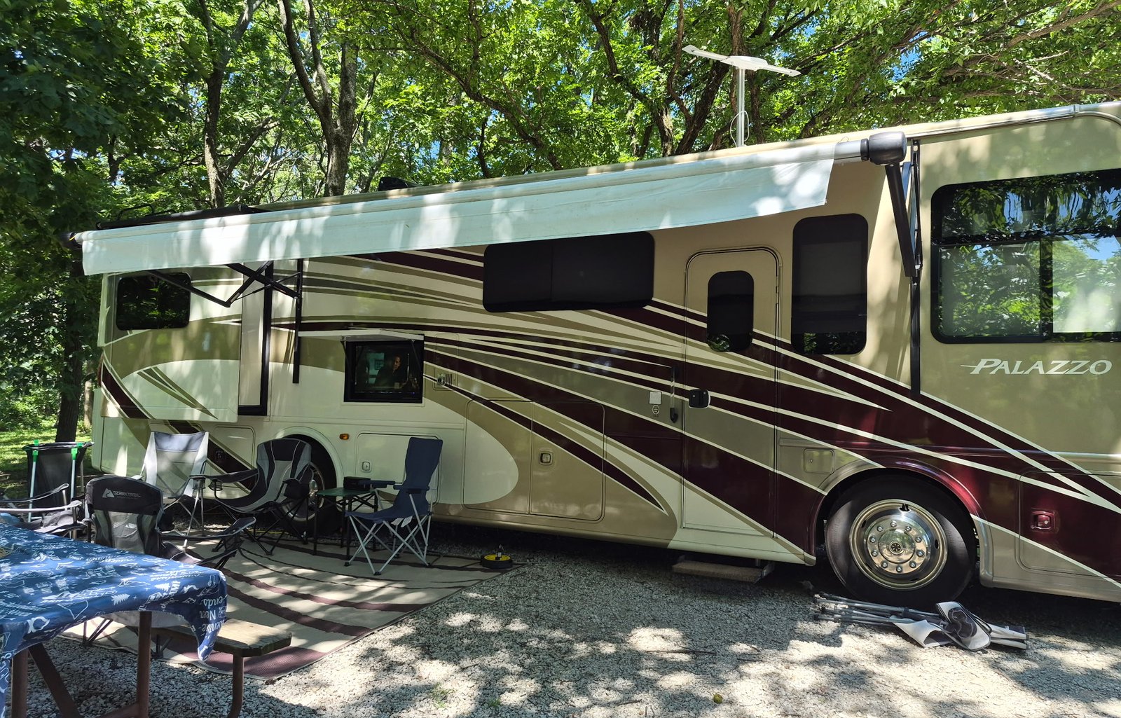 2016 Thor Motor Coach Palazzo  - Live In Luxury!