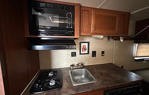 Light Weight Jayco Travel Trailer SUV towing