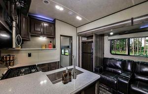 AGA 7 -	2019 Heartland Torque T322