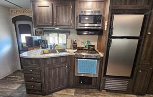 2020 Starcraft Autumn Ridge Outfitter 27BHS