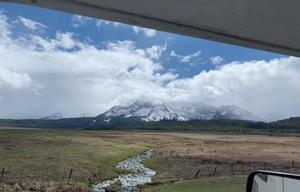 Luxury Diesel-Dog Friendly-Easy to Drive-Sleeps 6