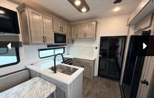 2024 Dutchmen RV Voltage V-Series 3800 RV rental photo 12