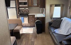 2017 Forest River RV Vibe Extreme Lite 258RKS RV rental photo 20