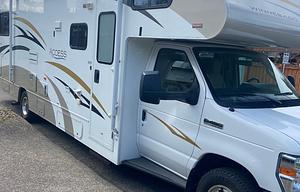2010 Winnebago Access 31N