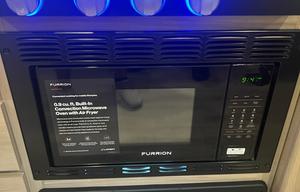 2025 Coleman Lantern 28 BHS
