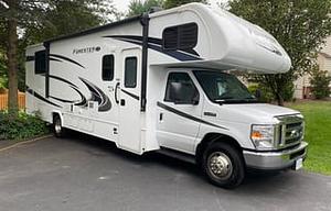 “VROOMY”  Is Ready For Your Family Get Away!!!