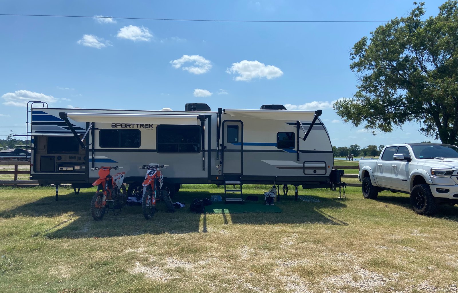2022 Venture RV SportTrek ST327VIK