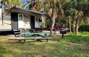 2020 Rockwood Ultra Lite 2608BS - Camp in Luxury!