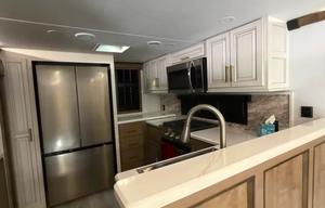 Tavares Luxury Retreat | Montana TAFL3063
