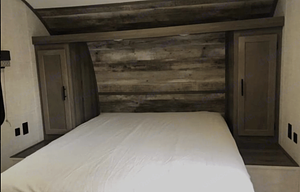 2019 Dutchmen RV Coleman Light LX 2125BH