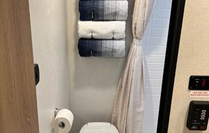 "The Adventurer" PrimeTime Avenger Bunkhouse 26BK