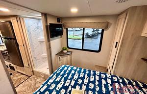 Forest River Sunseeker LE Model 2850SLE Motorhome