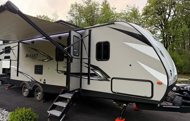 Keystone Bullet 1/2 ton Towable