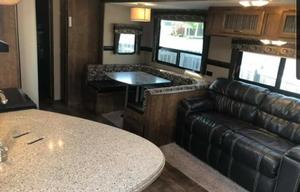 2016 CrossRoads RV Zinger ZT30QB