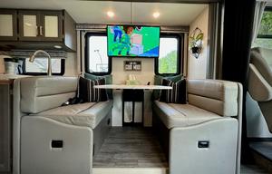 2023 Thor Luminate • Family RV + Free WiFi