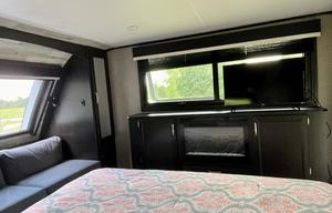 The Home away from home, 21 Jayco White Hawk 32KBS