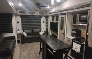 2021 Forest River RV Cherokee Arctic Wolf Suite 3880