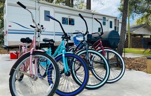 All-Inclusive Travel Trailer Getaway By The Marsh!
