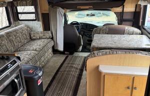 2008 Winnebago Outlook 29B