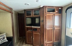 Cavs Camper - Beautiful 37' TT with Bunk House!!