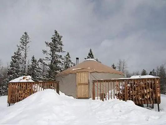 001, Loop: LIMBER FLAG YURT