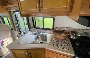 2008 Terra 34n RV rental photo 19