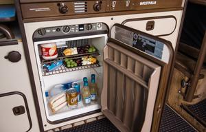 Hawaii Camper Van! Classic VW Pop-Top 5 minutes from Honolulu Airport on Oahu