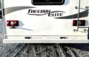 Bunk Floorplan Freedom Elite 30FE - Sleeps 8!