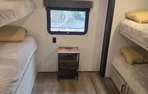 2025 Palomino 305BHCE RV rental photo 7