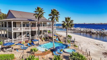 Heritage Motor Coach Resort & Marina