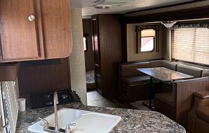 2015 Keystone RV Hideout 31RVDSWE