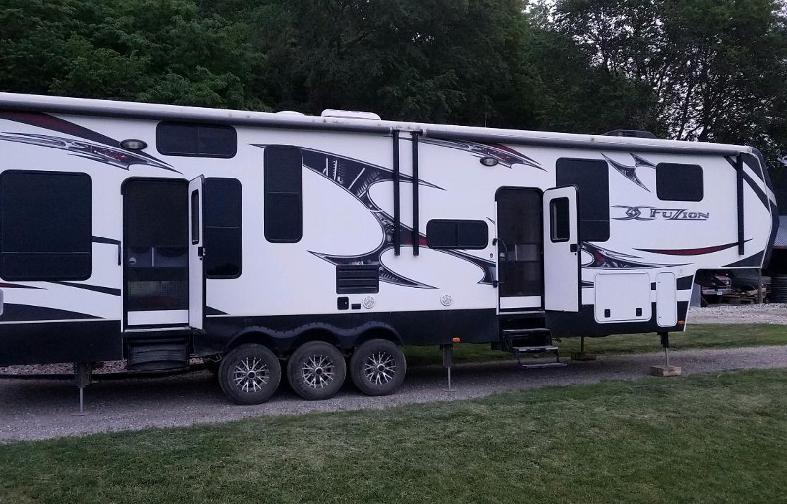 2012 Keystone RV Fuzion 360