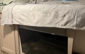 Family Bunkhouse Coachmen Apex Ultra-Lite 300BHS