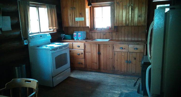 001, Loop: AREA KINGS HILL CABIN