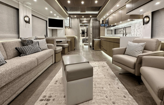 Private RV | Sleeps 8 | Clean & Fully Equipped
