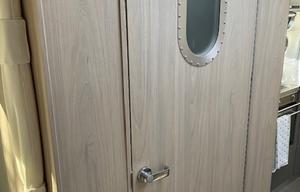 2021 Airstream Globetrotter 27FB - The LainnaBelle