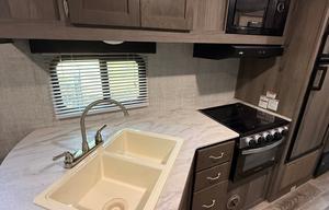 sleeps 9 + fully furnished