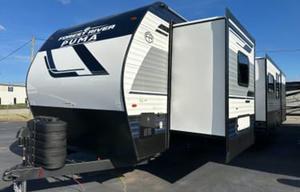 2025 Puma Luxury Bunkhouse