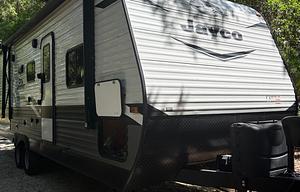 L&M PTJ Kids & Pet Approved Camper Rental