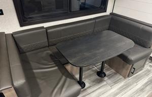 Fully Loaded NE Wisconsin Camper-Sleeps up to 10