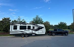 2022 Grand Design Momentum G-Class 25G RV rental photo 12