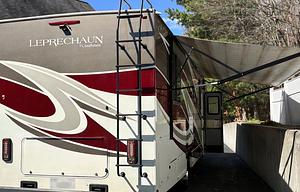 Clean Family RV Sleeps 5 Fully Equipped