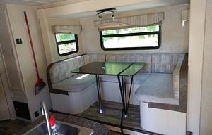 2018 Winnebago 2455BHS