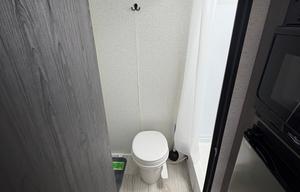 2025 Keystone Hideout - Modern, Cozy & Easy to Tow RV rental photo 21