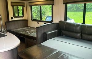 The Sunny Rig | DELIVERY/SET UP | Outdoor Kitchen