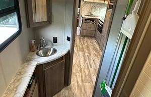 2022 Grand Design Imagine 2400BH